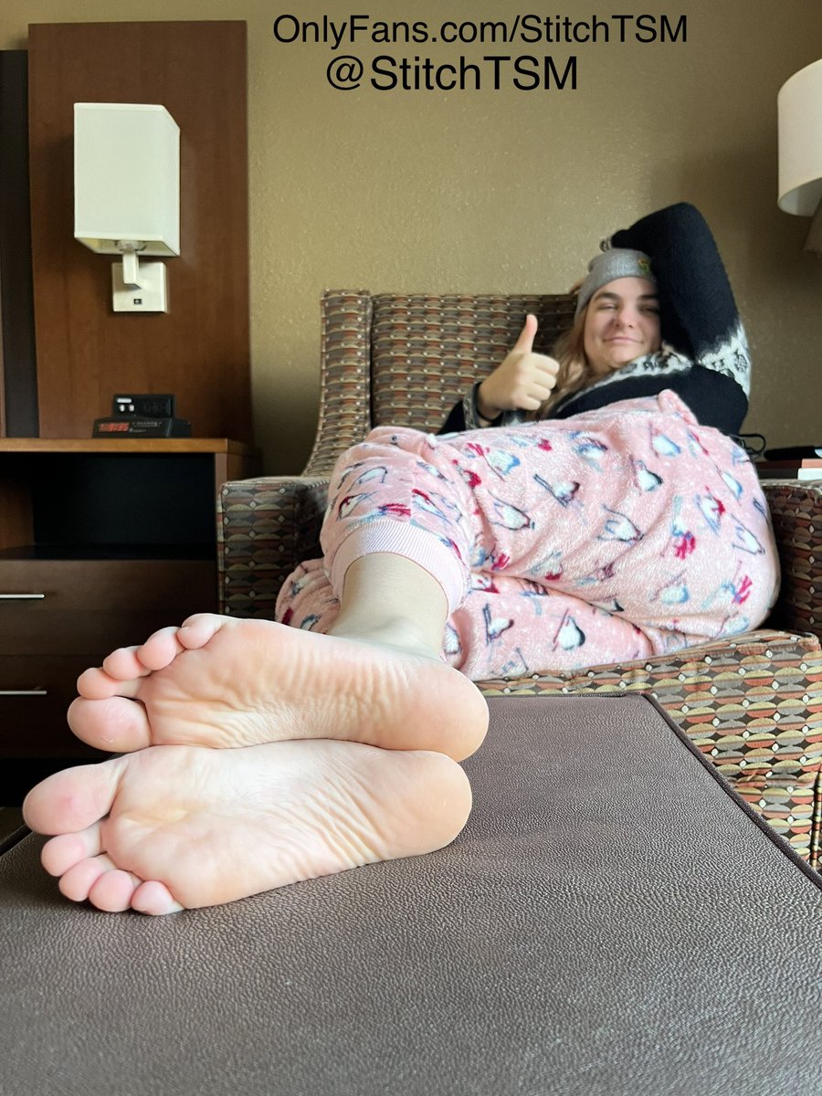 StitchTSM's tweet photo. OnlyFans saw it first as usual. Who’s funding my next pedi? https://t.co/AsLLVBf3mU