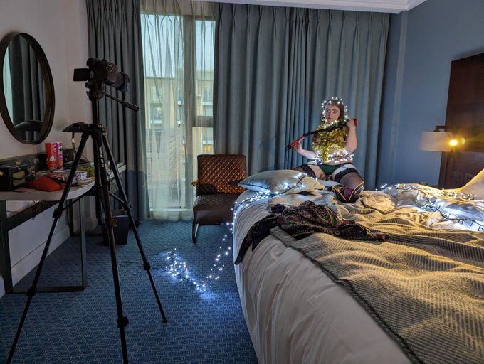 A very lovely gentleman took some behind the scenes shots for me! Enjoy ❤️️...  See this and more at: https://t<a href="/tag/valentinesday"class="tags"><span>#valentinesday</span></a>