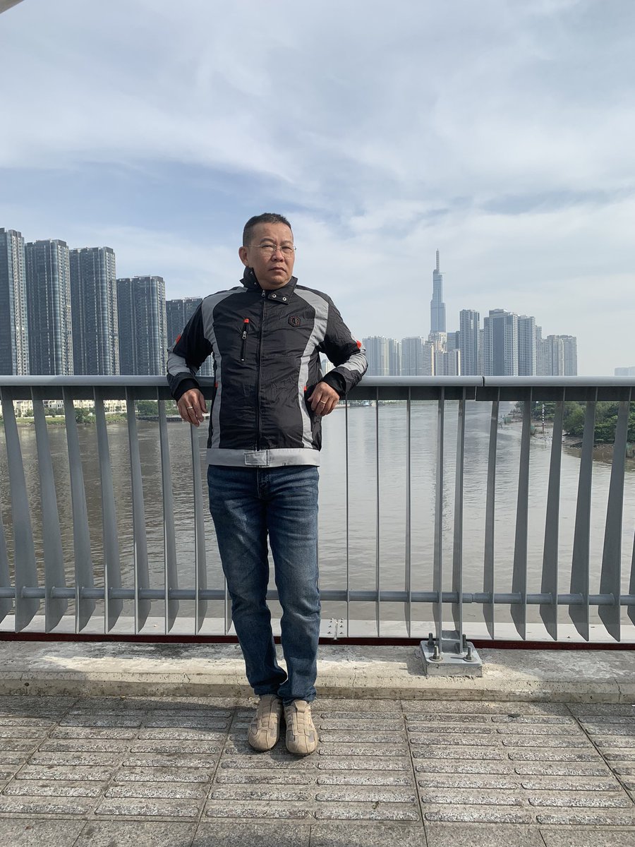 pengfuning's tweet photo. Cầu cao kết nối 2 bờ.
Lầu cao kết nối Đất Trời.
Con Trời Giáng Thế kết nối tội đồ với Cha(Thiên Thượng) https://t.co/Bz6IcszO4B