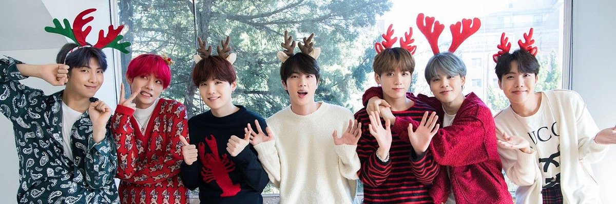 SYW_brasil's tweet photo. Desejamos um feliz natal para todes b-armys 💜 aproveitem a noite e o dia amanhã! Se divirtam 🎄 https://t.co/icGS03DYbV