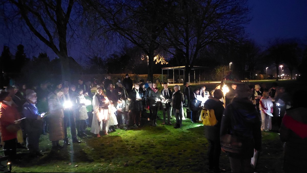 Hirten, Engel und Weise auf verschiedenen Wegen zu dem einen Ziel: Christus ist geboren!