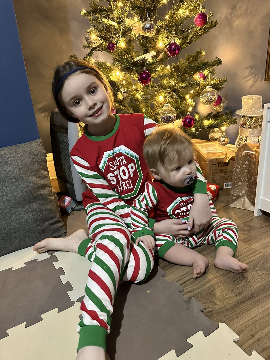 sarah vickers tweet media