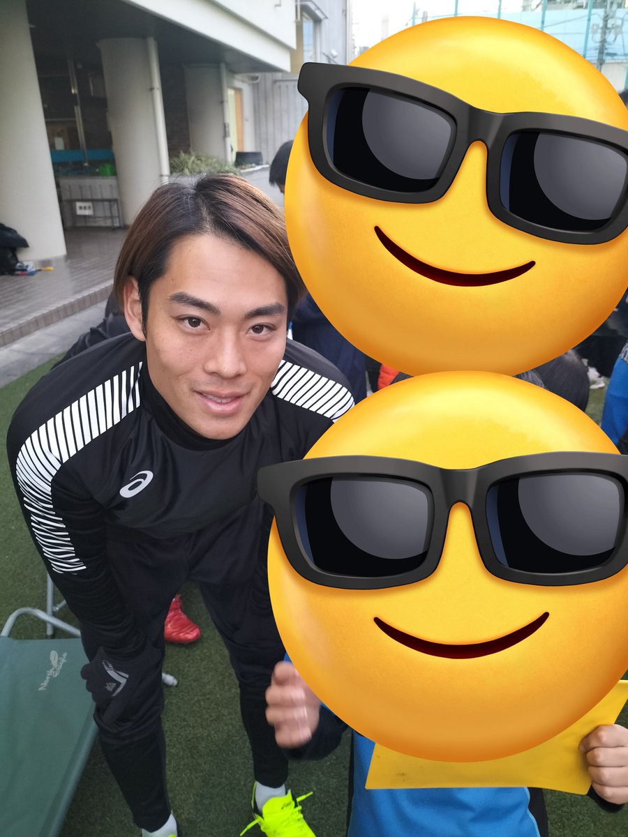 子供と一緒に、FC東京の選手とサッカーをするというクリスマスプレゼントを頂きました。楽しかった。