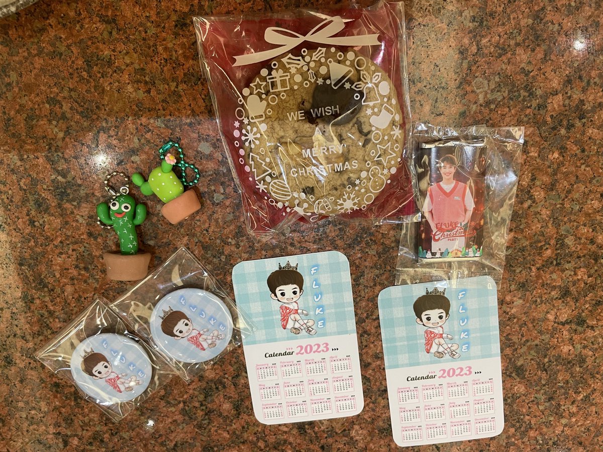 iFlukeBAE's tweet photo. ขอบคุณสำหรับ gifts นะคะทุกคน

#หมูทะกับป๋าฟลุ้คปี2 https://t.co/BO7IHzyfmB