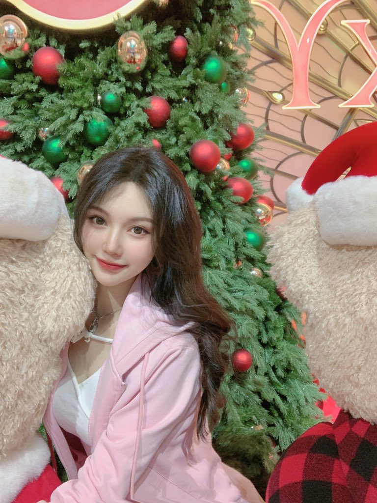 Yuumi tweet media