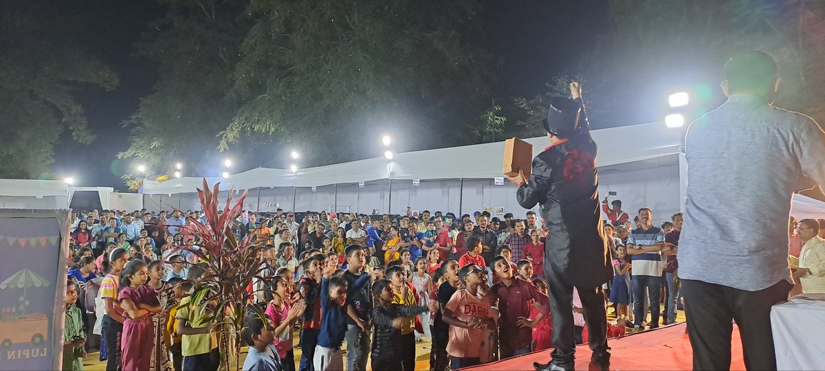 mvkate12's tweet photo. Celebration is part of life, food and Fun 😅 festival by Lupin Ltd .. enjoy your weekend and year-end..Bye bye 2022... Welcome 2023 !
@LupinIndia, @SanjayBerad3 https://t.co/5qeXWo23TX