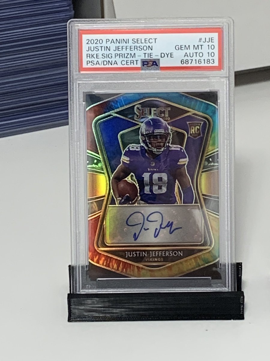 MuirHEADofState's tweet photo. @ephrim_k #3/25 Asking $2500. Value will go up as he keeps breaking records https://t.co/34GBWhquBb