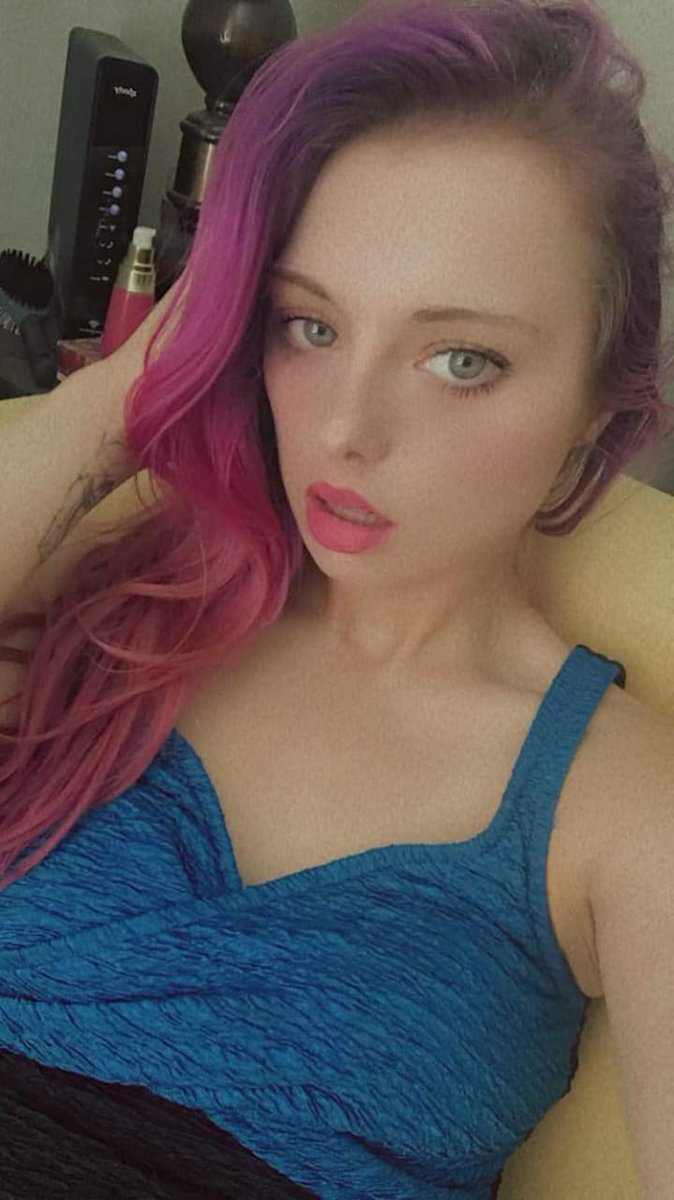 mini420gurl's tweet photo. https://t.co/zPMGNTAhrs come find me and check out what I can offer you😜😘
Get on the naughty list with me😈😘
I like to get dirty so come play 😘😈😜🖤 https://t.co/F9Riq5U7jE