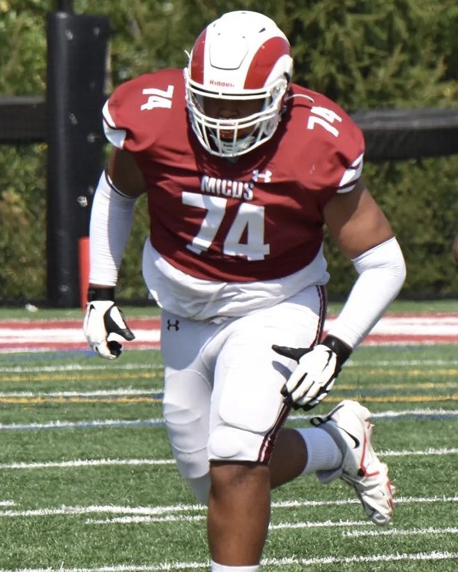 GSV_STL's tweet photo. GSV 2022 FOOTBALL AWARDS
Freshman of the Year:
Miles Coleman (MICDS)
- Starting left guard in senior laden OL
- Started every game for 11-2 Rams who won a Class 5 District title
- Helped pave way for 3000 rushing yards for starters
- Metro League honorable mention
- 6-3, 285lbs https://t.co/2qgJCS06GF