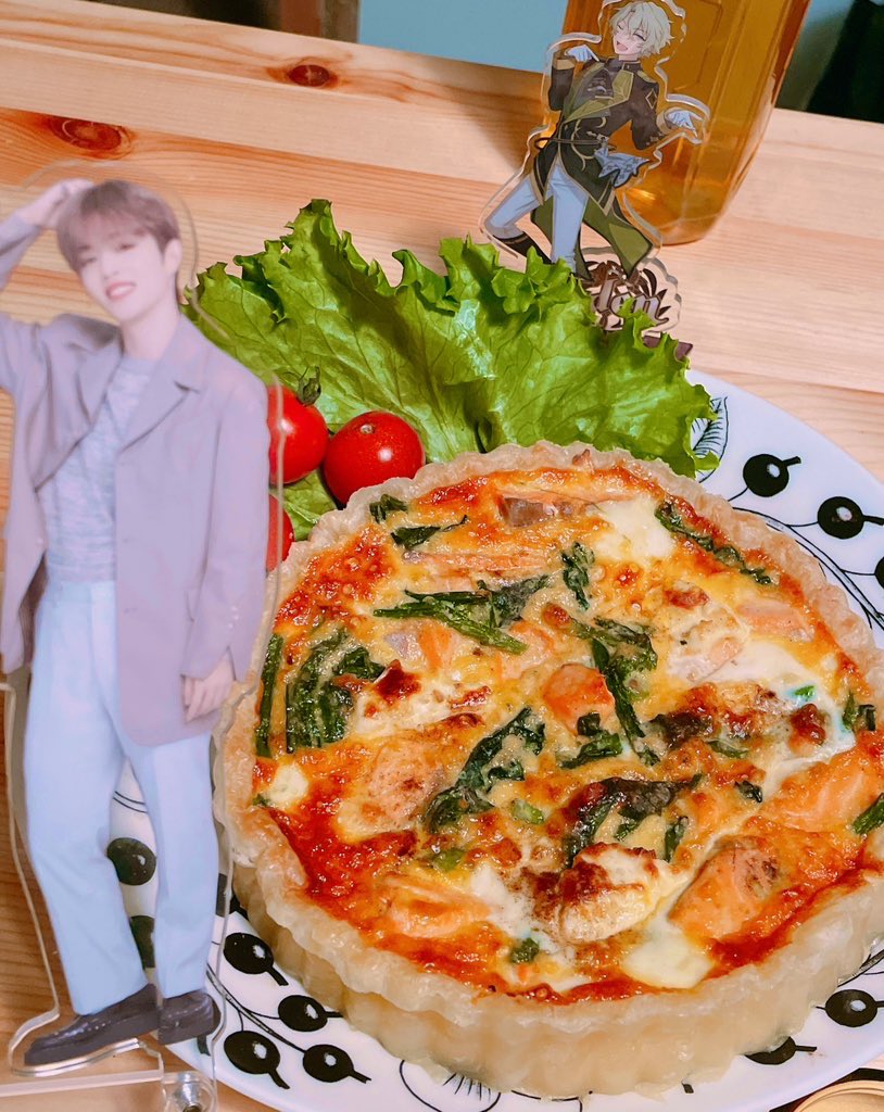 kb_zzzz's tweet photo. オタ活クリパ最高だった♡
2次元3次元入り乱れてるしにんじんハンバーグめちゃくちゃ最高 https://t.co/HISVze0nXZ