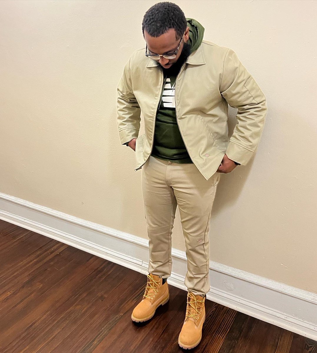 sbv_soraspy's tweet photo. One thing I know about pain is it don’t last forever. Another thing I know is that, when you get over the pain, you learn from it and it makes you stronger..remember that. #SBV🤐 #SilentButViolent🤫 #Number1InTheNation🥇 #DaCarHustler😎 #WhenLifeGivesYouLemonsMakeLemonade🍋 https://t.co/beKFloVLUW