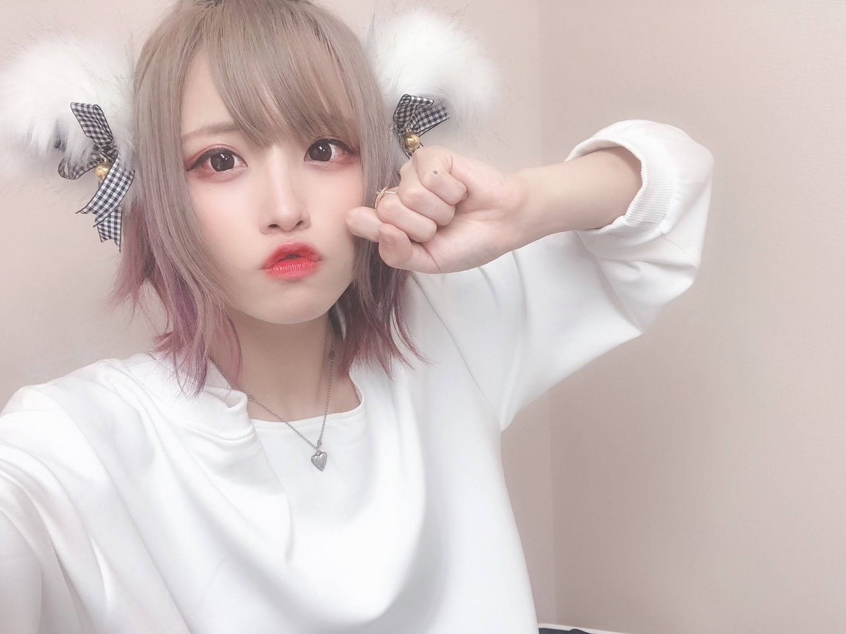 sayuapple_0827's tweet photo. すき♬.*ﾟ
フロアにいる時の楽しさとか高まりとか思い出すからすごい
#変わりたい愛されたい #Re_roll #ザキスト
#CDレコ #Nowplaying https://t.co/dbfkC8Y1V0