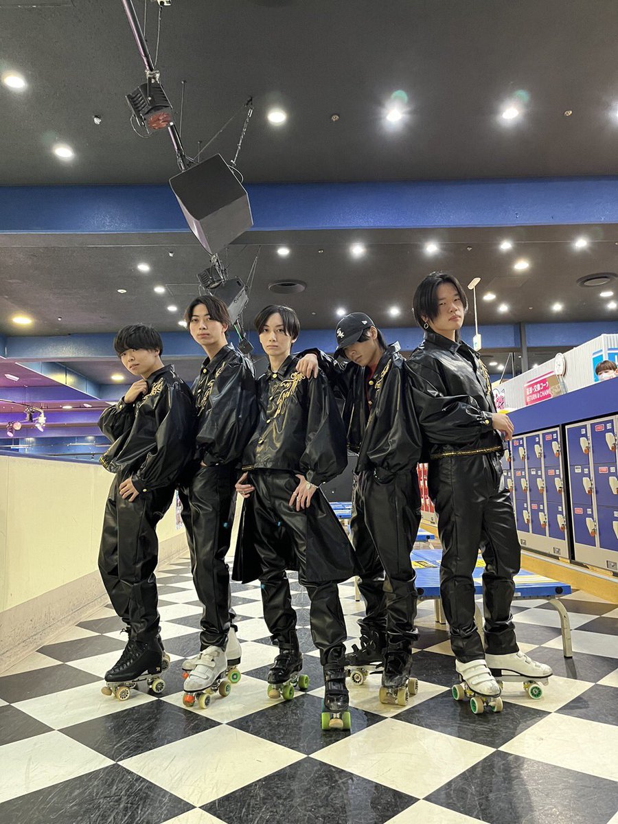 Anayuta11's tweet photo. #rollerboyz
#クリスマス
昨日無事“rollerboyz”初パフォーマンスを終えました!!!
本当に楽しかった…余韻
またこれから活動していく、グループのアカウントができました!
今後こちらでもいろんな情報を発信していくので、チェックよろしくお願いします!
https://t.co/LdQuxIhP4K https://t.co/et6HMA2fu4