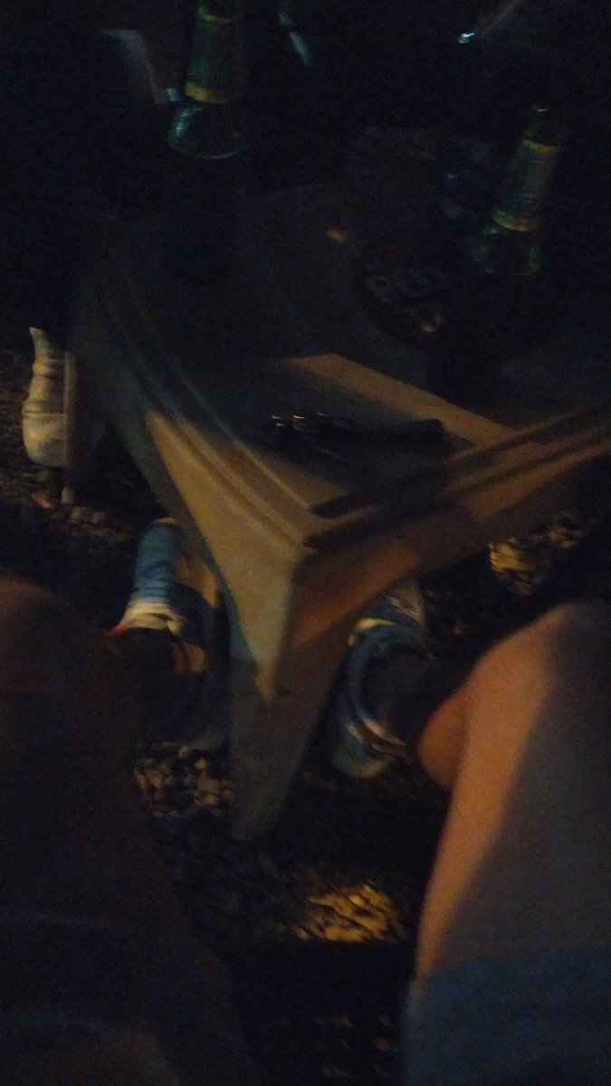 Manuel17803044's tweet photo. Nea, nunca había pasado un 24 tan desmotivado por arreglarme 
Normalmente no soy así y procuro vestir bien, pero hoy no hay ganas de ni chimba. https://t.co/a3NUhBjeE7