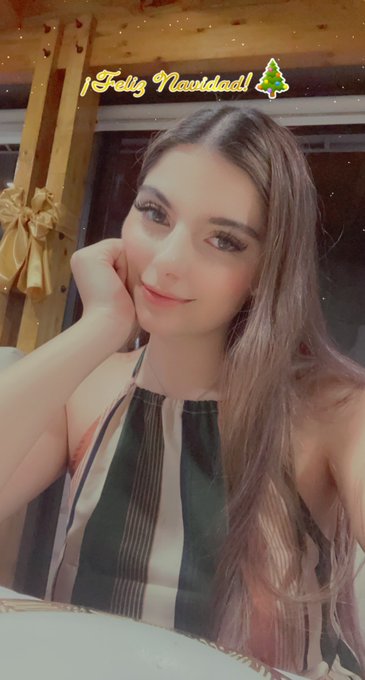 Feli navida ✨🎄 https://t.co/WWmZ4Li2PY