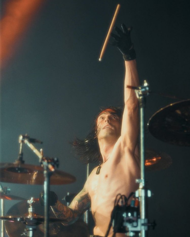 Daily CC (@daiiycc) on Twitter photo 