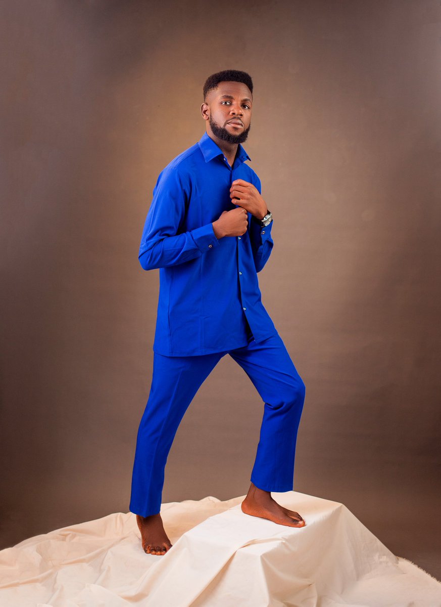swiftstudioz's tweet photo. Happy Birthday Emmanuel Ogar Oko 
Happy Birthday Uncle Swift 
Happy Birthday Klash

I'm excited about today, I pray for a year filled with Love, Laughter and Joy.

Outfit by Andrew Kohol for  ▪︎VUBA▪︎

Shot by Jide Adeleke 
Edited by yours dearest Swift Studioz 
#kaboom https://t.co/7zwxARn5cE