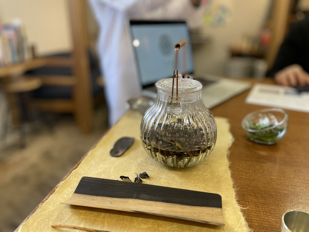 fogcojp's tweet photo. 【鳥越élab】本日が年内最終営業日です。キッチンラボでは今週末限定で夜にタコスバーも行いますので、是非お酒もお楽しみください。本日リビングラボでは、お茶の飲み比べワークショップを開催しています。 https://t.co/Ao6L5G70tW