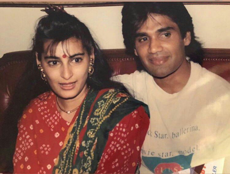 Wishing both of u a very happy Marriage Anniversary 💞
My Role model #SunielShetty sir n #ManaShetty Maa

God Bless Love u 3000 @SunielVShetty sir