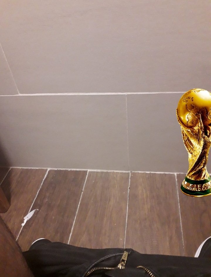 Heliccu's tweet image. uhh me perdí el brindis jajaja