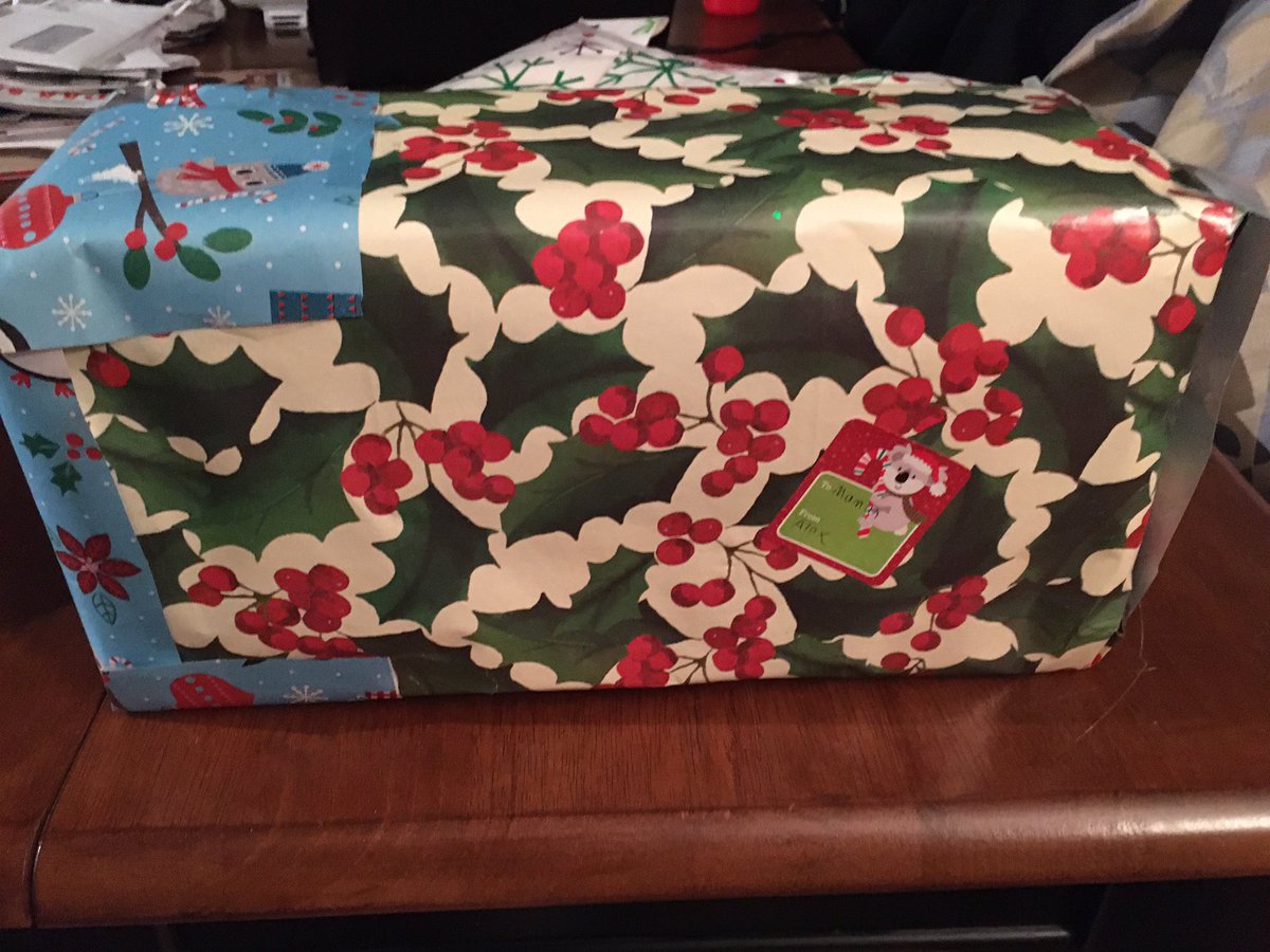 Andrew__Holland's tweet image. I have a few different skills &amp;amp; strengths @HayesTSN. Listening and watching you &amp;amp; the @OverDrive1050 crew is one of them. I too butcher wrapping presents = #NotDaBest. Merry Christmas to you &amp;amp; yours along with @odognine2 @jamiemclennan29 @JayRicciuto @KDBauer1 &amp;amp; @mickey_canuck