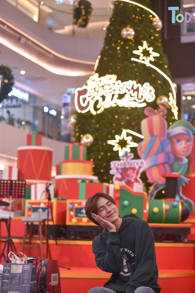 techitofficial's tweet photo. 🎄☃️🎄🎅🎄🦌🎄🛷🎄🎁
🔔𝓜𝓮𝓻𝓻𝔂 𝓒𝓱𝓻𝓲𝓼𝓽𝓶𝓪𝓼🔔
　　　@techittod 
🎄🎁🎄🛷🎄🦌🎄🎅🎄☃️

 #techittod #กลูโต๊ด https://t.co/EcqgItyESg