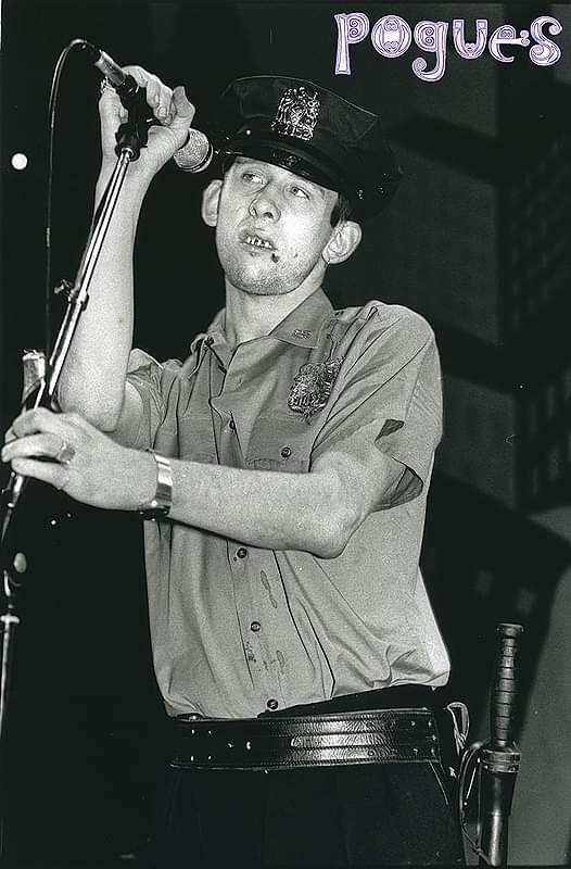 Happy birthday SHANE MACGOWAN!
Lead singer for The Pogues
(December 25, 1957) 