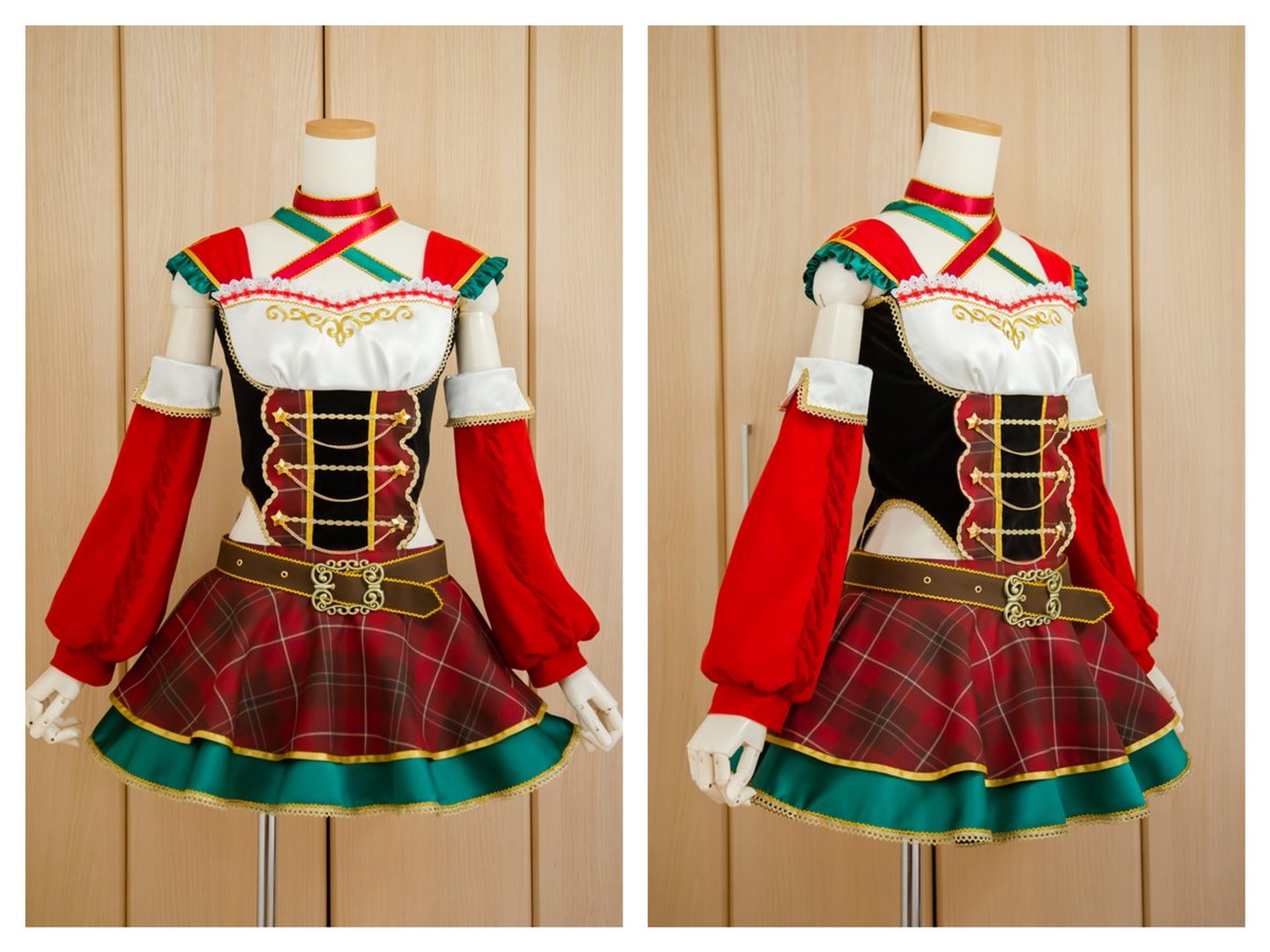 CitronCreate's tweet photo. ラブライブ渡辺曜ちゃんのサンタ衣装を製作しました！
ウール・別珍・スェード・ブライダルサテンなど豪華な素材感に拘りました🎄✨

 #lovelive  #cosplay
 #コスプレ衣装  #CitronCreate https://t.co/tJJupxCgdS