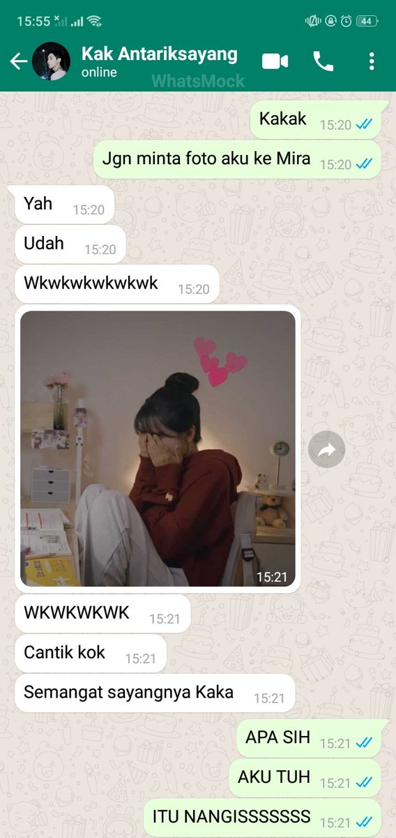 ssungmelionss's tweet photo. #glaries one tweet!

A perks of being Kak Antariksayang's girlfriend https://t.co/ApioUoK0zl