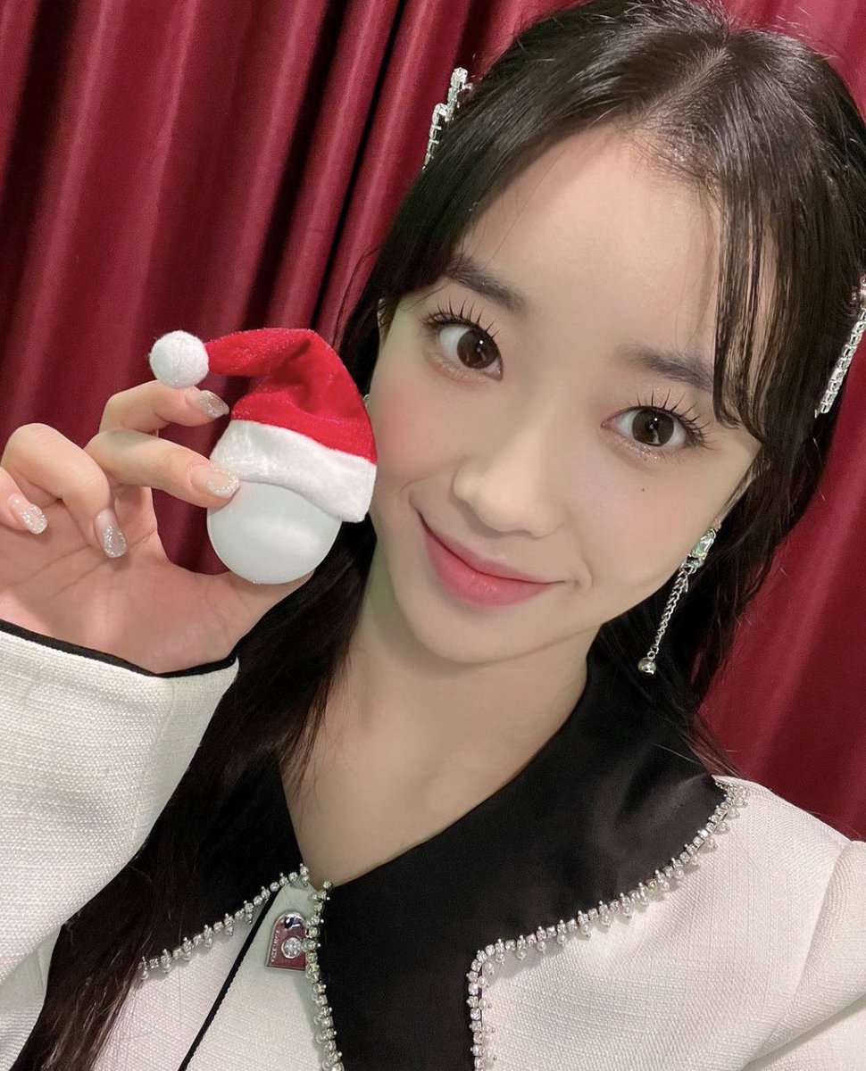 sumylvu tweet picture