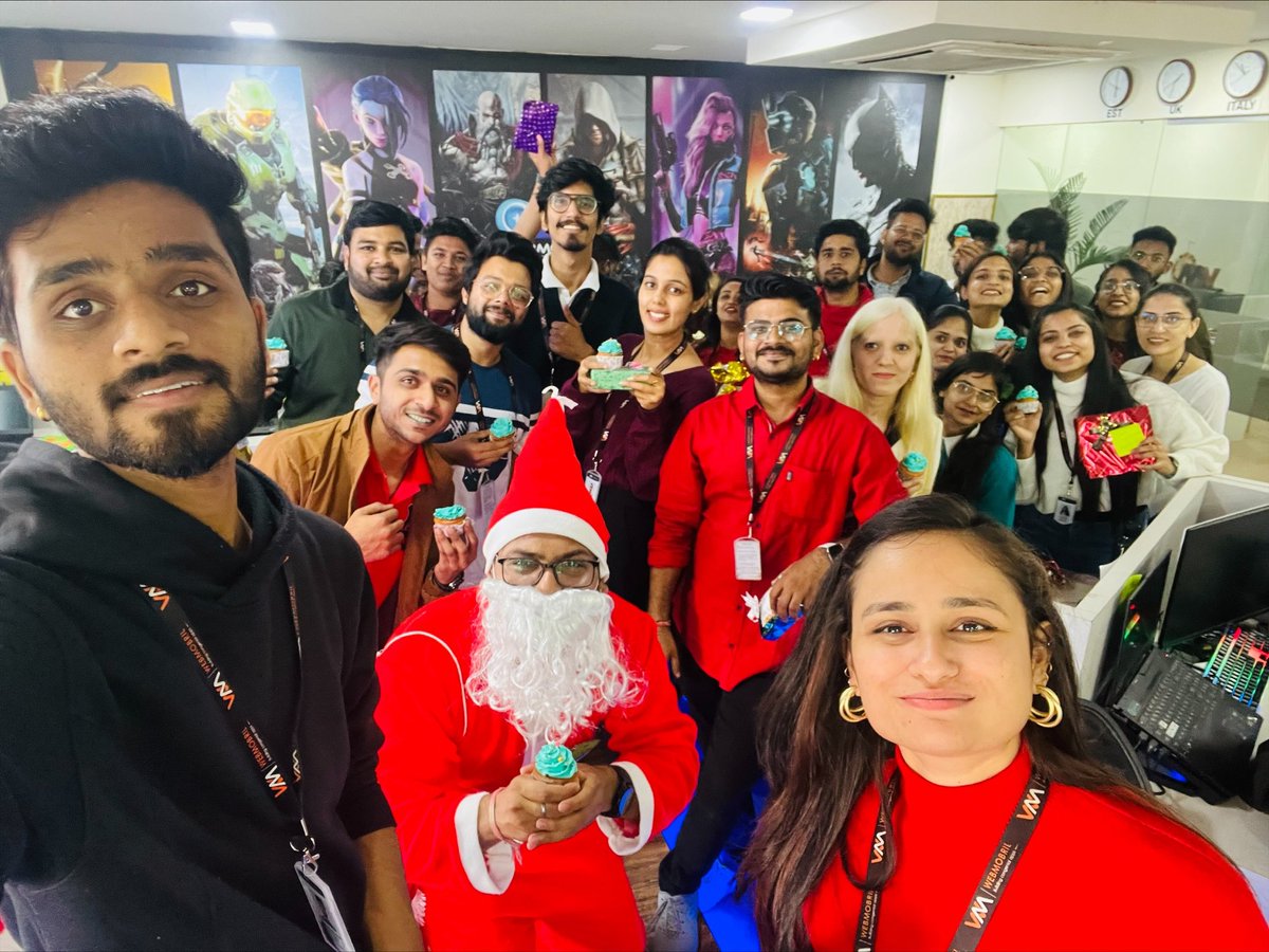 WMgamingstudioz's tweet photo. Wishing you Christmas blessings wrapped in love, tied up with joy!
.
#christmasvibes #christmas #snowy #christmasgift #winter #christmastime #wintermood #winterwonderland #gift #winter2022 #thesnow #christmas2022 #gamedevelopment #gameappdevelopment #webmobrilgamingstudioz https://t.co/Qzi6431SZZ
