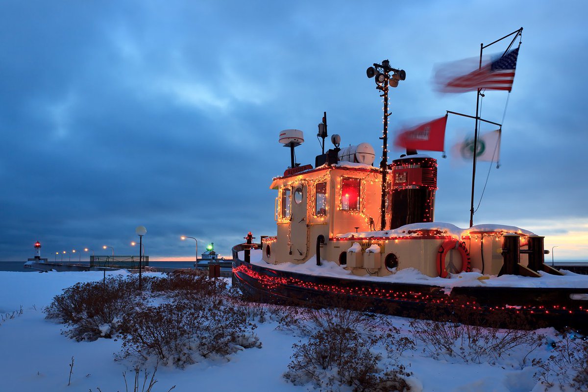 facebook.com/10005043457187…