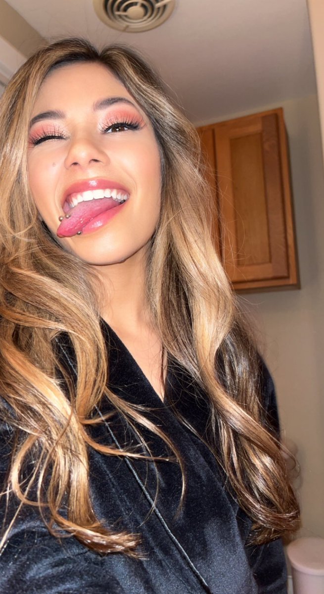 𝘟𝘹𝘭𝘢𝘺𝘯𝘢 𝘔𝘢𝘳𝘪𝘦 🦋 on Twitter: "The girl with two XX’s in her name & a