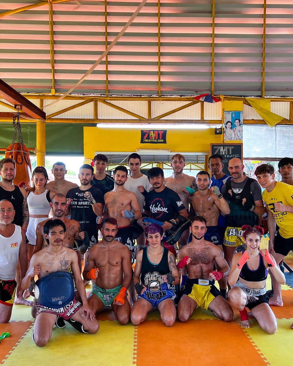 7muaythaigym's tweet photo. Hello December 🎅🏻🍃 #muaythaicamp #7MuayThaiGym #thailand https://t.co/krCAKOIXaM