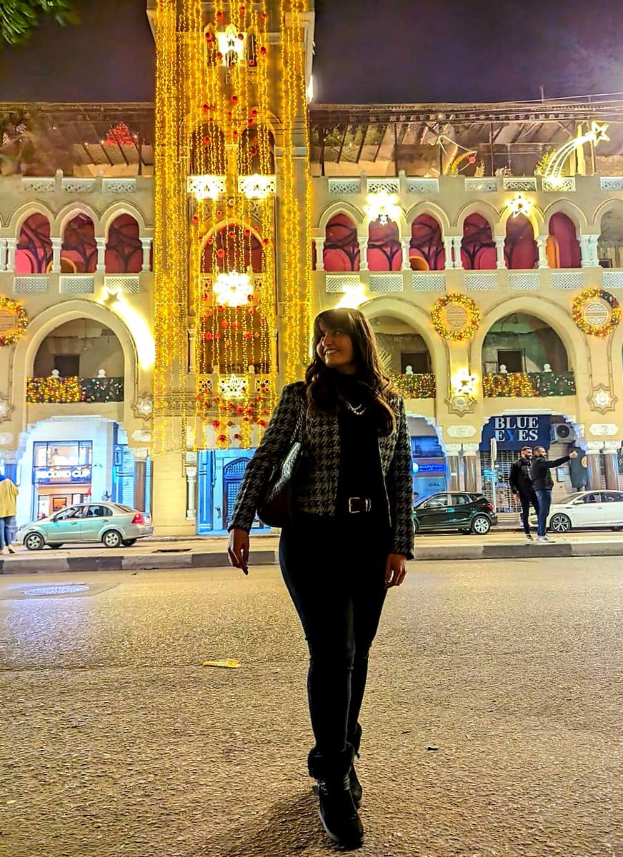 INGYKHEPIESA's tweet photo. Merry Christmas #korbra #festive #heliopolis #MerryChristmas #ChristmasEve #ChristmasVibes https://t.co/ZrqlbDMKuD
