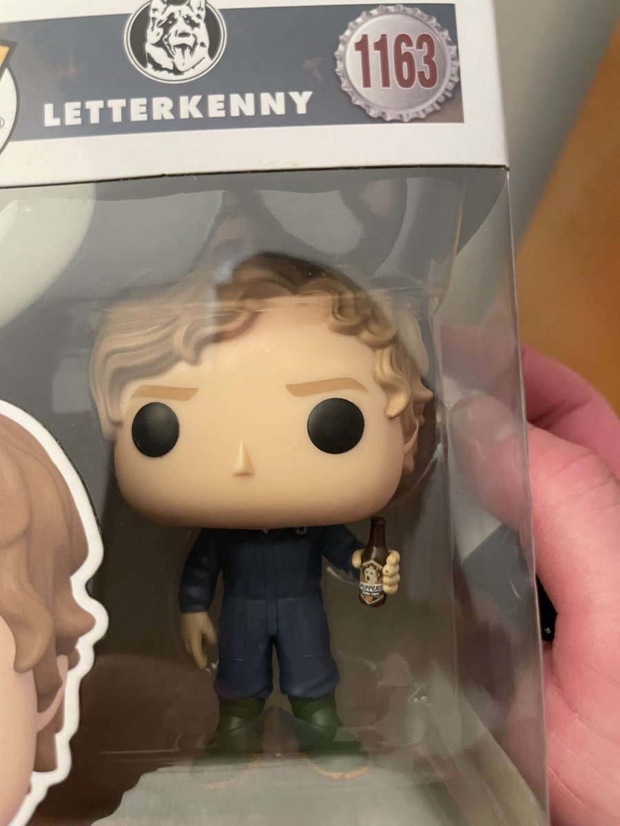 ntorch96's tweet photo. @summernate this is up there with one of the weirdest Christmas gifts I’ve ever received. I mean, the detail on that Puppers bottle is just👌🏼 https://t.co/tXDtsKkTr1
