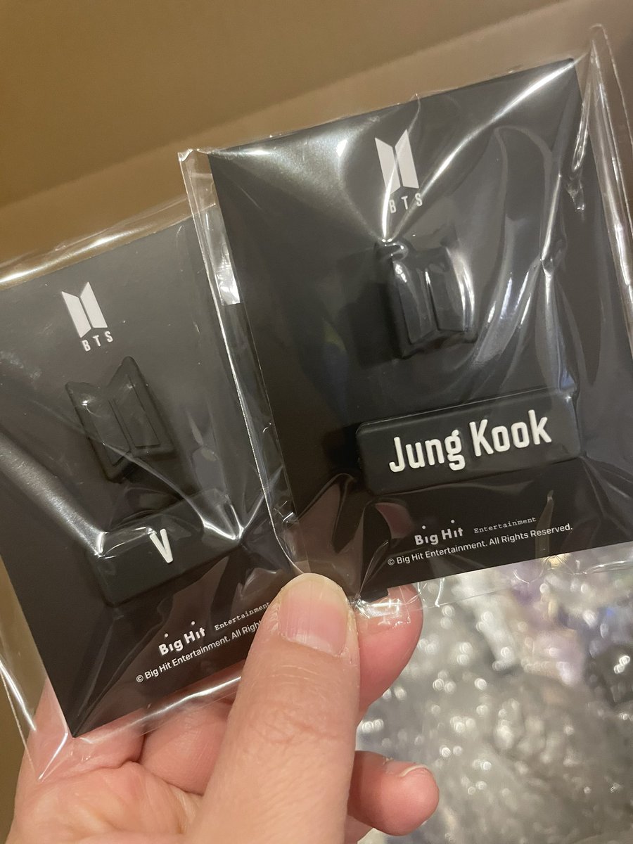 ayapon0611's tweet photo. どちらかをそれぞれsugaに交換してくれる方いませんか😭?
#BTS_fortunebox
#BTS_travelbag
#BTS交換 https://t.co/30ybuPBaef