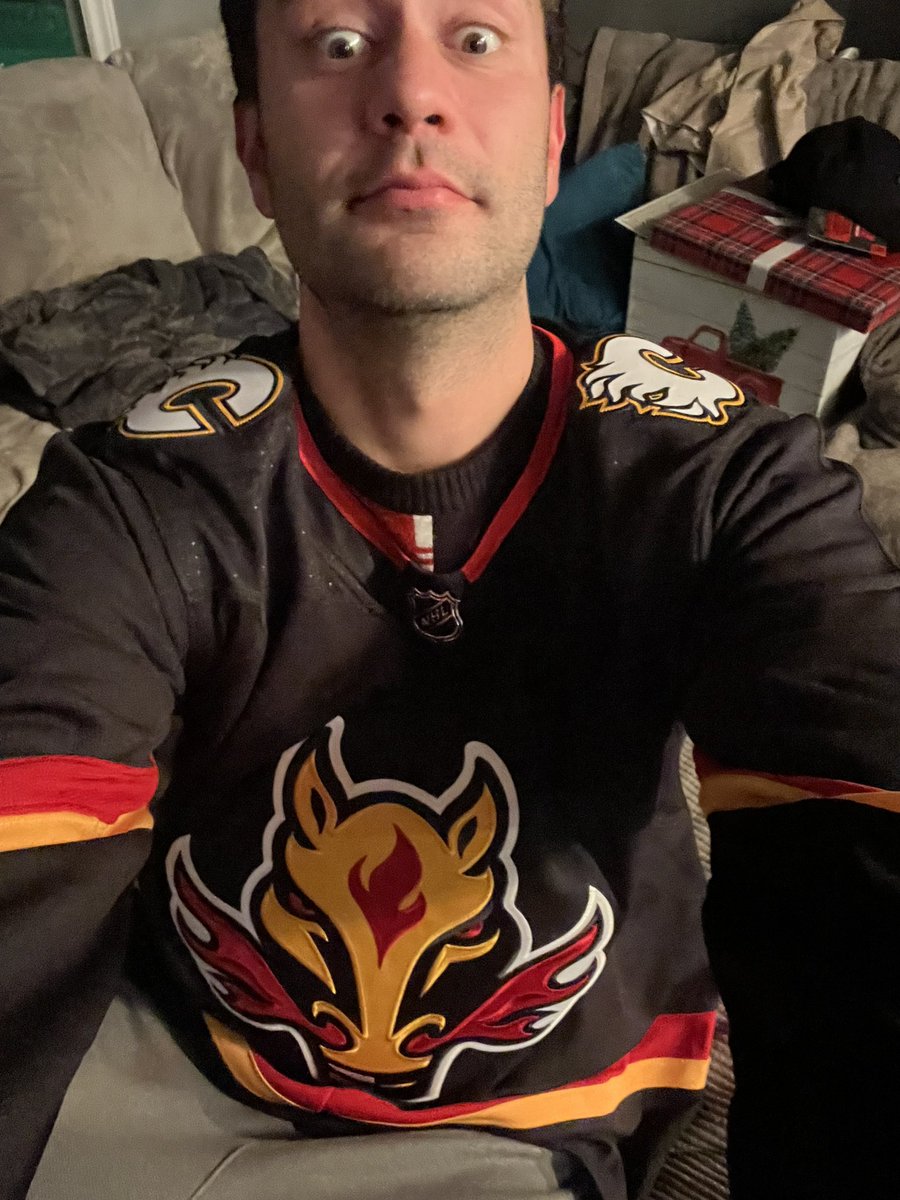 JonnEngstrom's tweet photo. Got my the emblem/logo and jersey that facilitated me into being a #Flames fan since 2002-2003. 

These jersey’s, along with #JaromeIginla #MikkaKiprusoff is what made me such a passionate fan of this team. #LongLiveBlasty #HalfCut #PieEyed #MerryChristmasFlamesFans https://t.co/AiBg4QzfLL