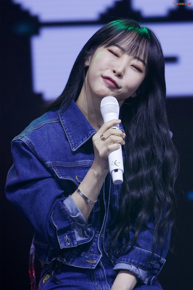 HAMSTAR_1222's tweet photo. 22122 Happy B-day Present🎁

떽햄인듯 커햄인듯

#마마무 #문별 #MAMAMOO #MOONBYUL https://t.co/ij4ctZJO28