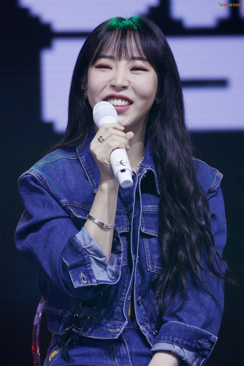 22122 Happy B-day Present🎁

떽햄인듯 커햄인듯

#마마무 #문별 #MAMAMOO #MOONBYUL