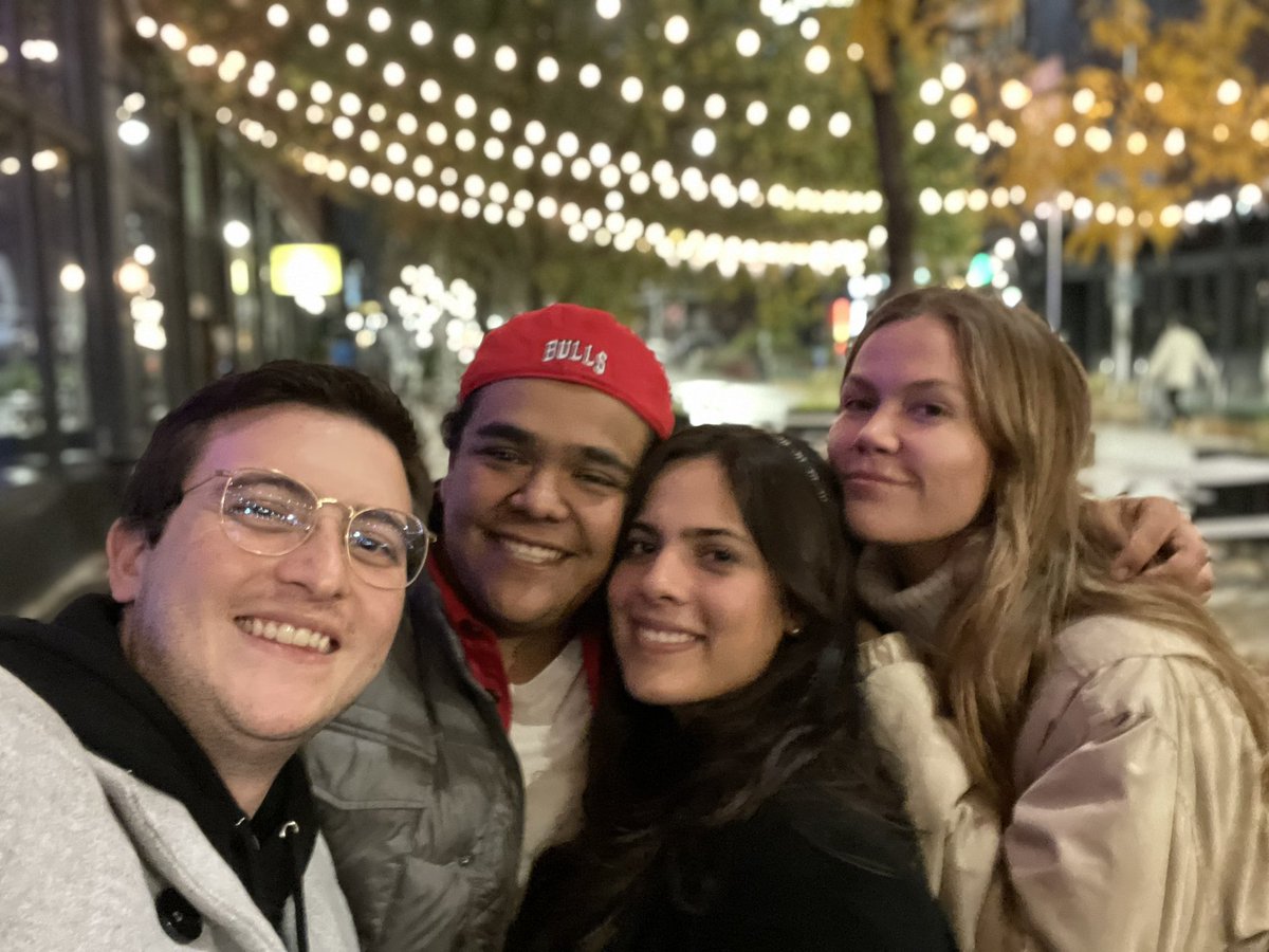 marsalgado96's tweet photo. Gracias vida por ellos 🧡 https://t.co/v97yC6novG