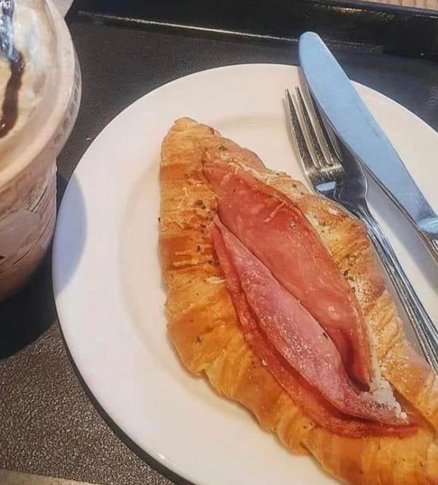 jakewebber's tweet photo. nothin beats that homemade cookin’🤤😍 https://t.co/fuzdr2VYFI