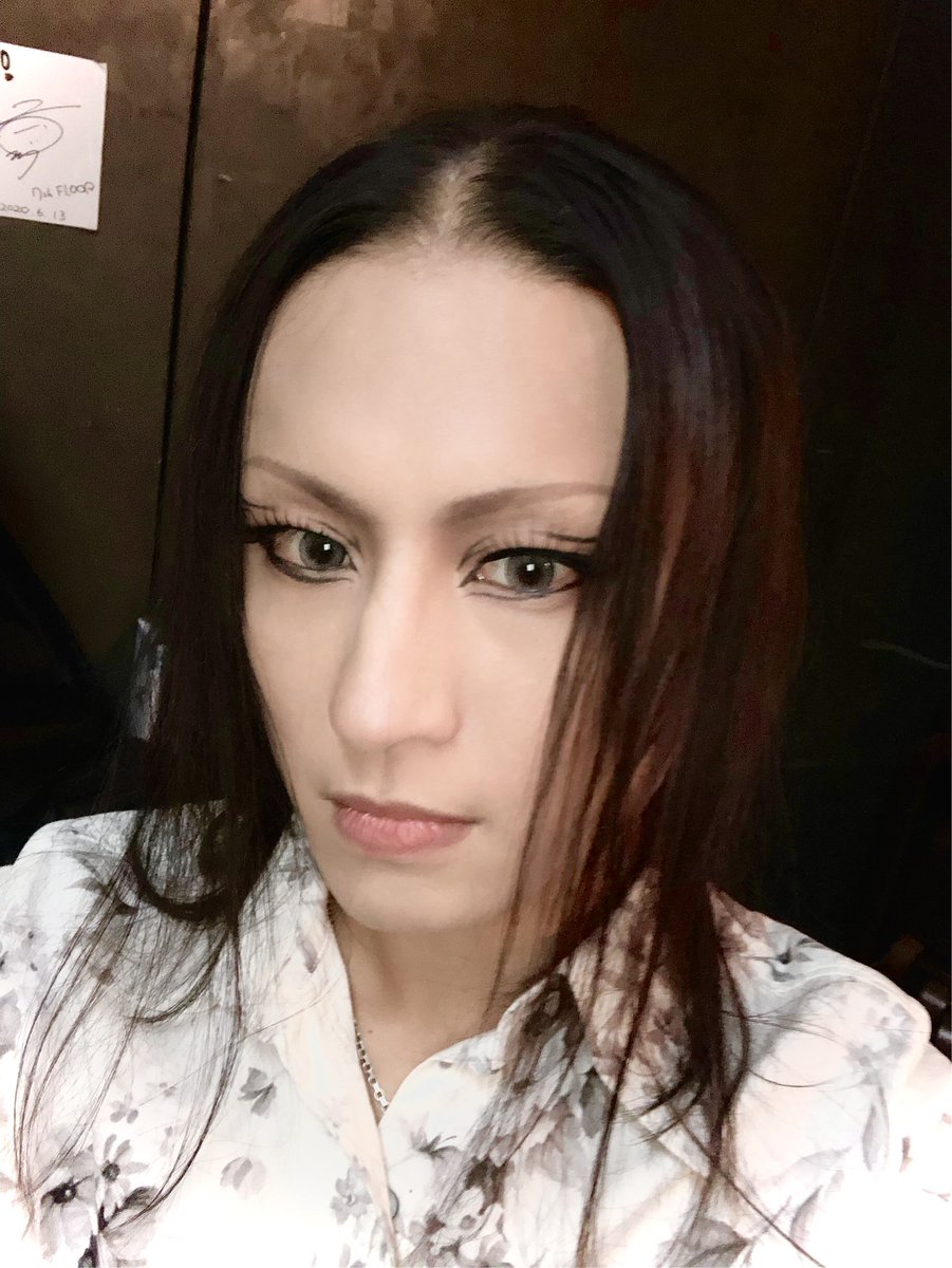 玲兎バースデー、ハッピーでした、ホーリナイでした。あのあと朝まで玲兎さんと語りました🍻