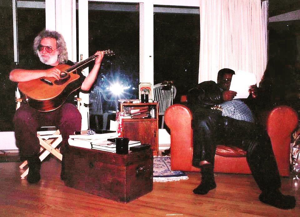 musicplayedband's tweet photo. A Christmas memory shared by Melvin Seals in 2012:

@melvinseals 
@jerrygarciaband

#melvinseals #jerrygarcia #jerrygarciaband https://t.co/EEdli2m0FM