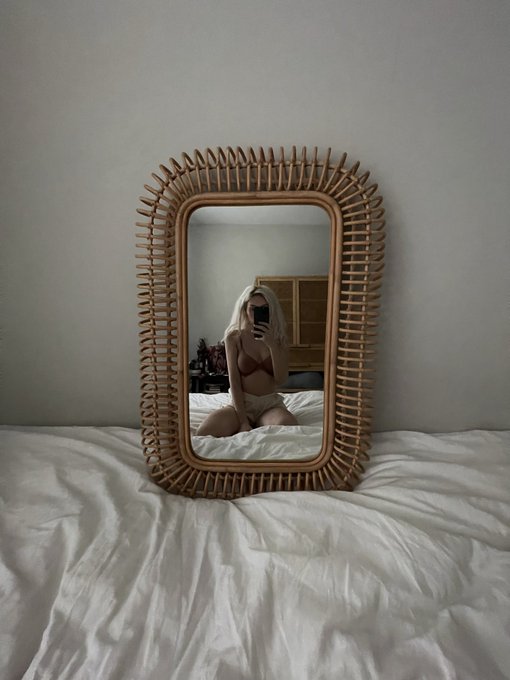 Moody https://t.co/XYF2p0yYnE