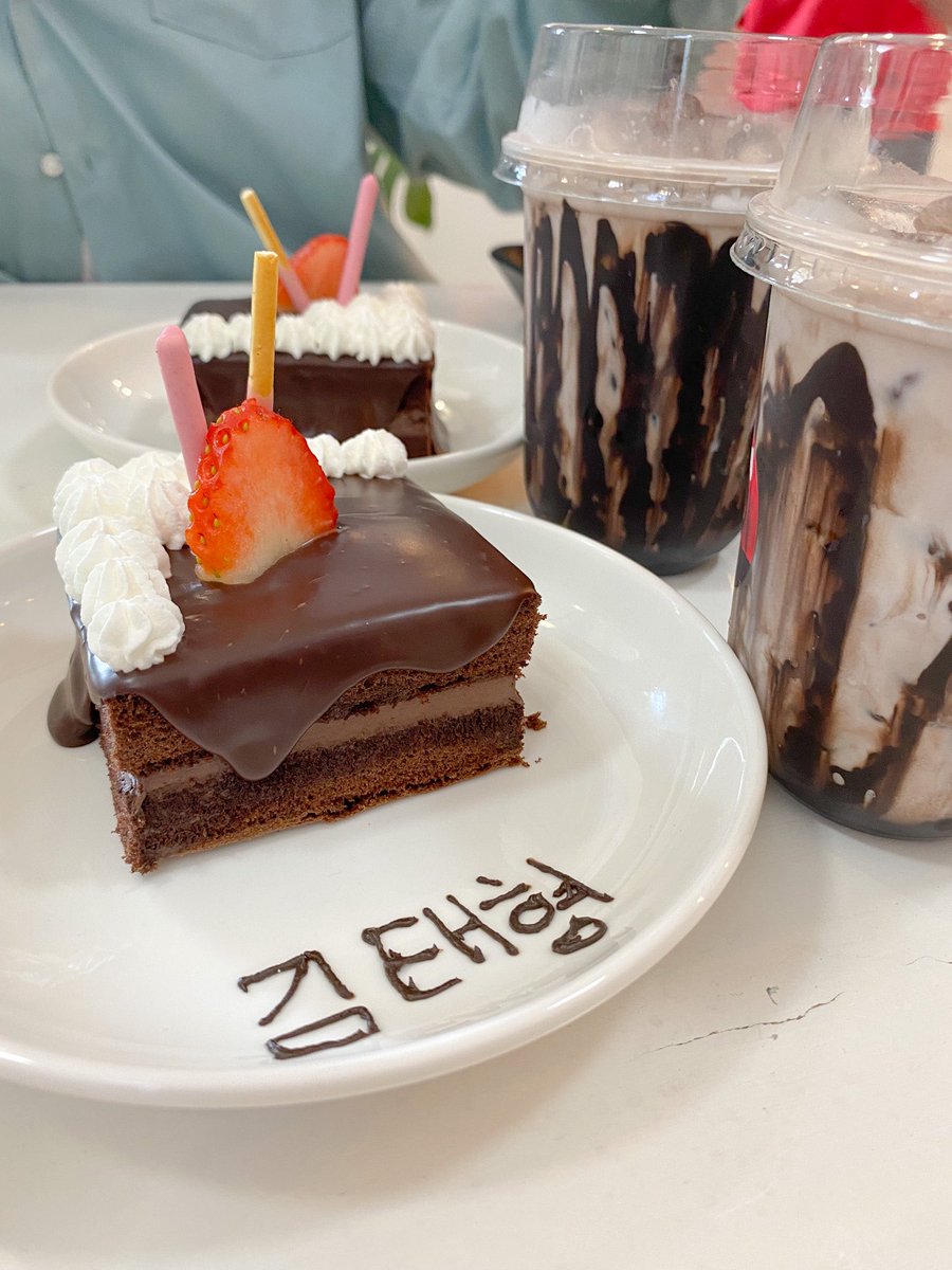 ppaniin's tweet image. งานน่ารักมาก โทนดี มุมถ่ายรูปเยอะ ขนมอร่อยยยยยย ขอบคุณที่ทำงานดีๆแบบนี้ขึ้นมาน้าาา 🌷🎈✨🎄 #Christmastreewithtinyboy