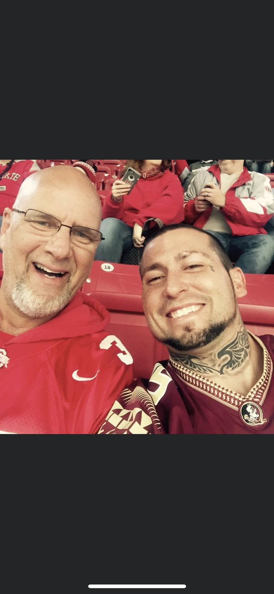 sweat_blake's tweet photo. @HeidiLeigh10 @Canes_Wear @JPape524 Happy holidays ❤️❤️ Go Noles 💯 Fear the Spear🙌🤷‍♂️😏🤙 https://t.co/qOAAVXR5X7