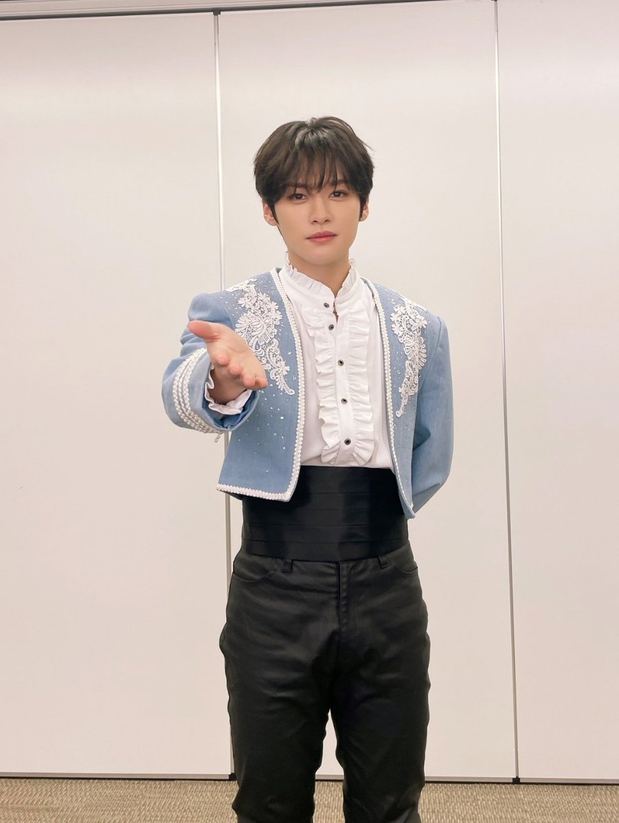 gaeul2200's tweet photo. STAY JAPAN
Merry Christmas From Stray Kids https://t.co/Mwi2RRqnai