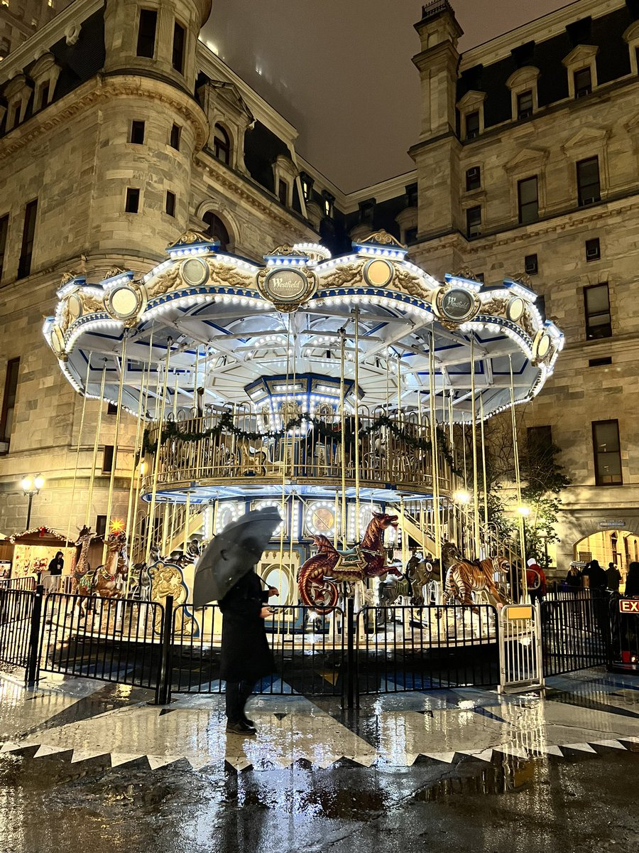 They say it takes a village. And it took a village today to get me back from Philly via Sea-Tac to sfo. Thanks <a href="/RobinTwyman/">Robin Twyman</a> &amp; your family for offering me shelter (should I have gotten stranded in Seattle). Happy holidays and here are some photos of Philly!