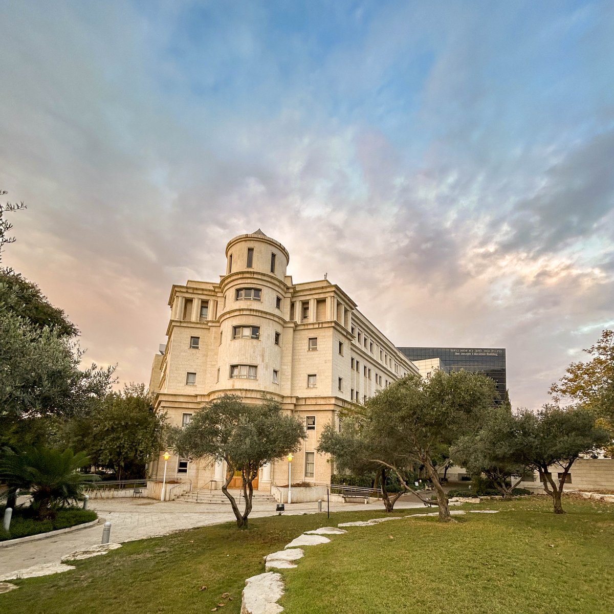 Sunrise over the psychology department at <a href="/ubarilan/">Bar-Ilan University</a> <a href="/Bar_ilan/">אוניברסיטת בר-אילן</a>